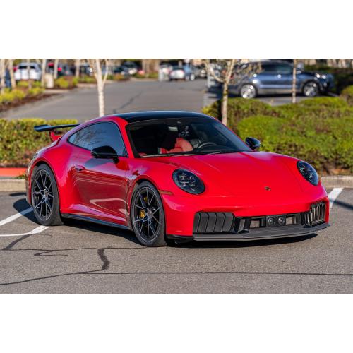 2025 Porsche 911 Carrera 4 GTS Coupe
