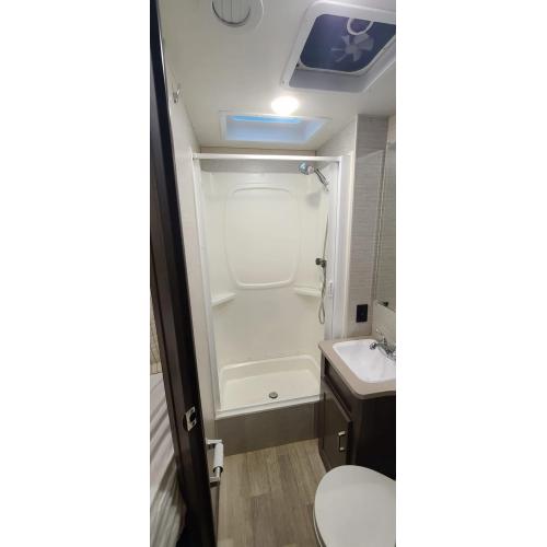 2020 Winnebago Minnie Winnie 25B 4x4