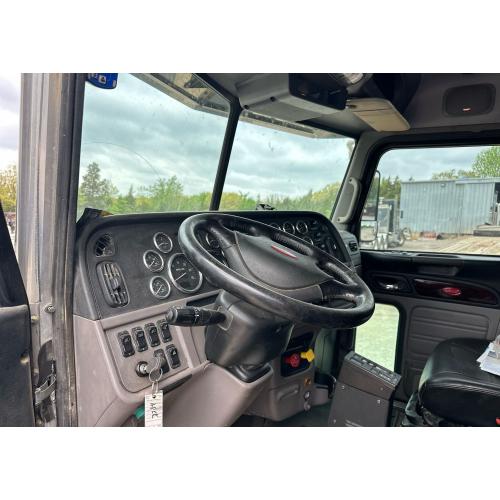 2022 Kenworth W900 Semi Truck
