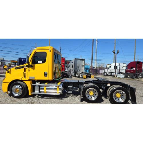 2024 Freightliner Cascadia 126 Semi Truck